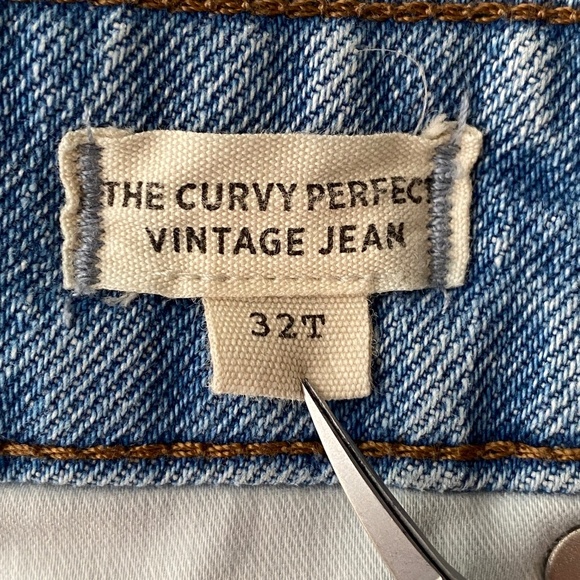 Madewell The Curvy Perfect Vintage Jean Cropped Distressed Size 32 - Picture 9 of 16